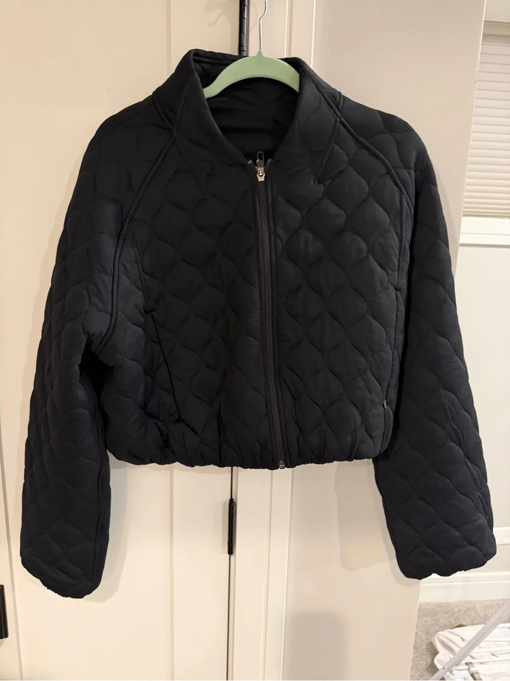 Lululemon NWT Quilted Bomber Jacket Black Size 8